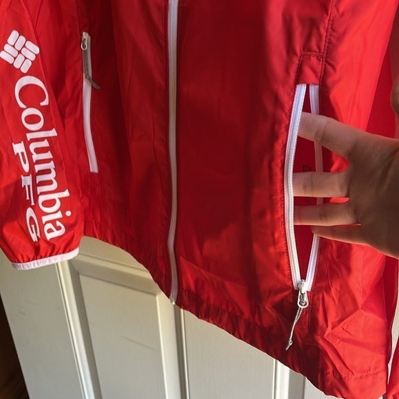 Columbia PFG Tidal Hooded Windbreaker Red Jacket Full Zip Women's Size Large EUC - Picture 4 of 12
